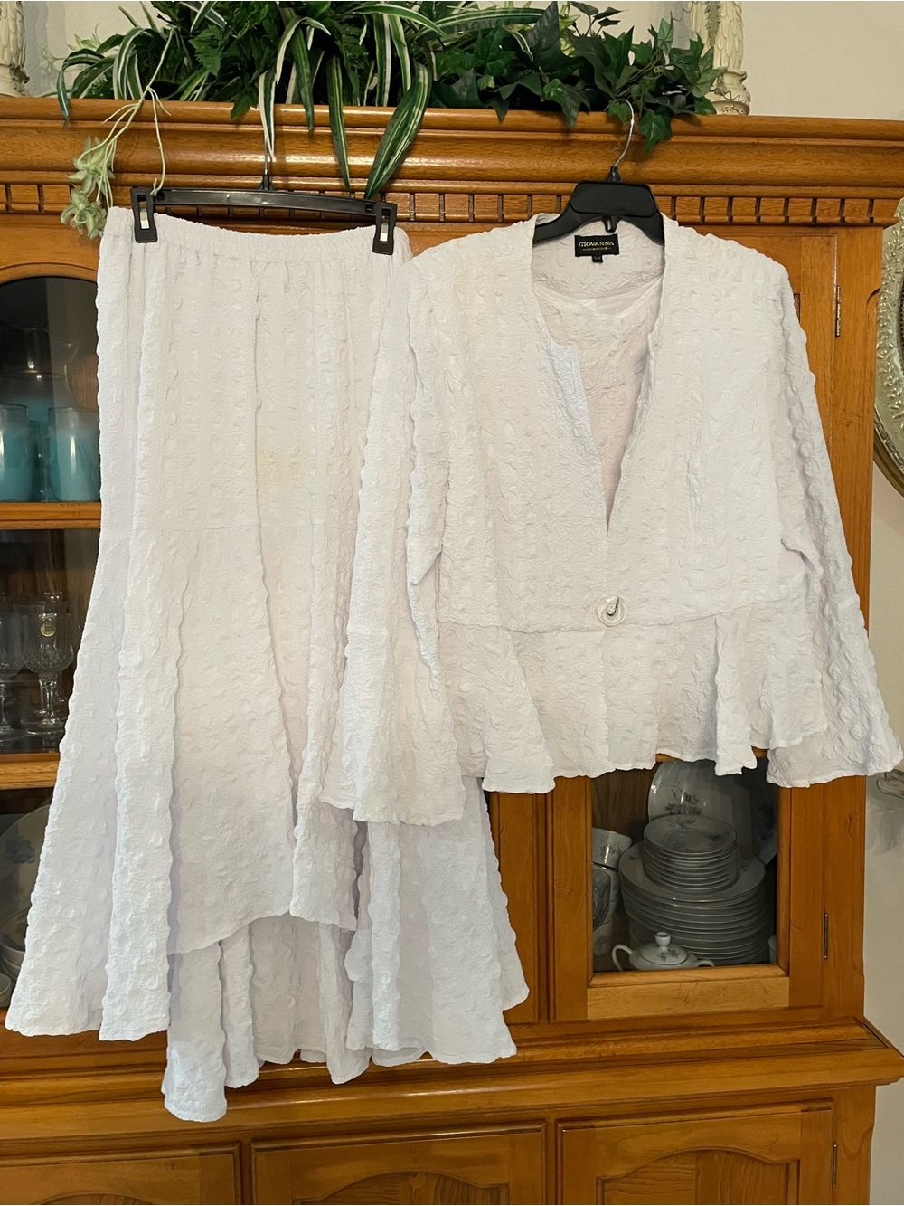 NEW Giovanna Collection 3-piece white popcorn textured church skirt suit set 16W